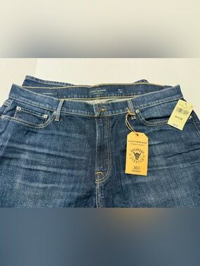 Lucky Brand 363 Straight Stretch Jeans size 36 BNWT